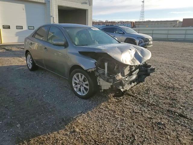 2011 Kia Forte - Image 11