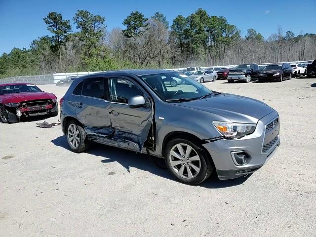 2013 Mitsubishi Outlander - Image 11