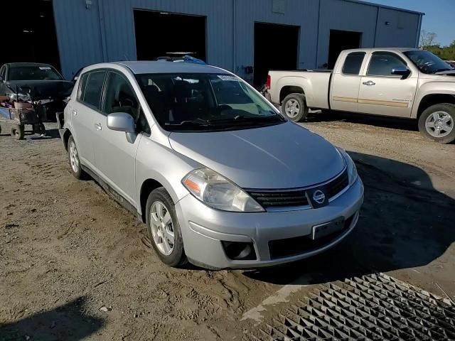 2009 Nissan Versa - Image 12