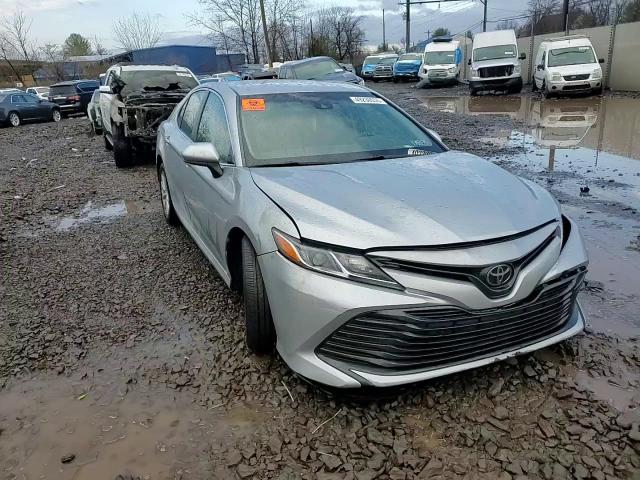2018 Toyota Camry - Image 10
