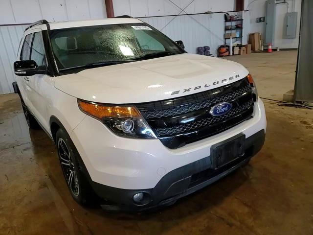 2014 Ford Explorer - Image 15