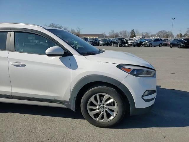 2017 Hyundai Tucson - Image 11