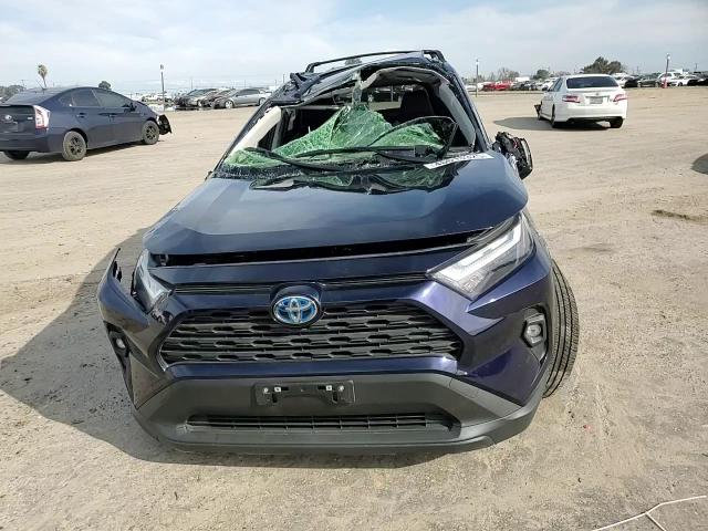 2024 Toyota RAV 4 - Image 12