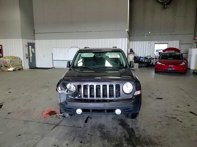2015 Jeep Liberty (Patriot) - Image 11