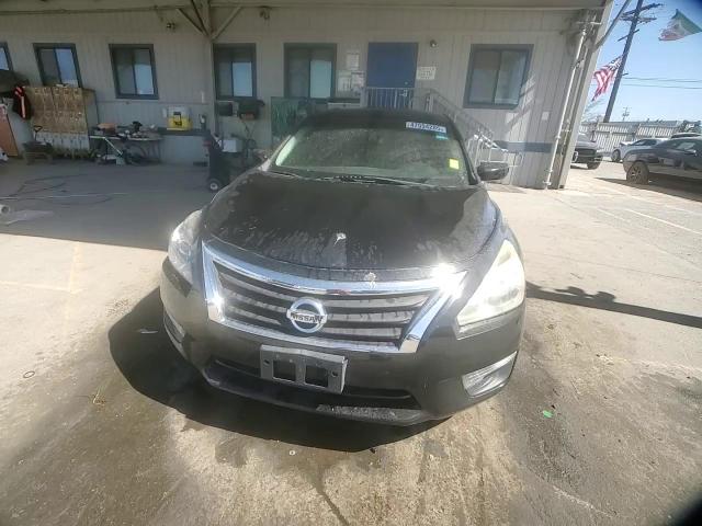 2014 Nissan Altima - Image 10
