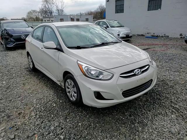 2015 Hyundai Accent - Image 13