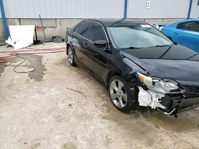 2014 Toyota Camry - Image 13