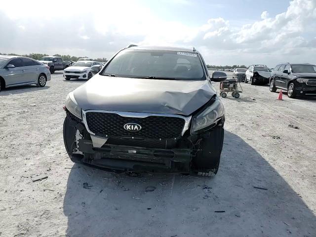 2016 Kia Sorento - Image 12