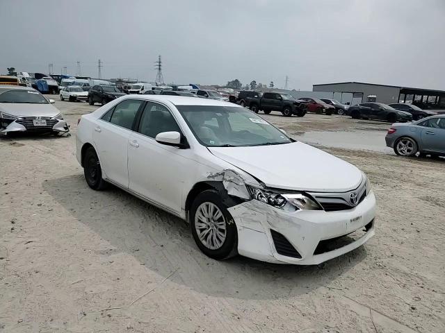 2012 Toyota Camry - Image 10