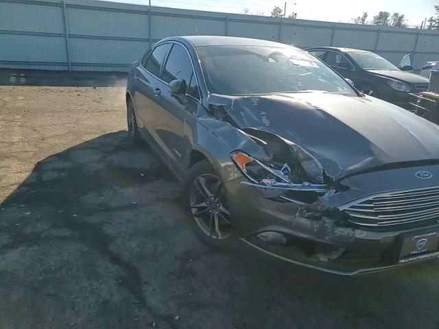 2018 Ford Fusion - Image 11