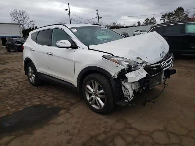 2014 Hyundai Santa Fe - Image 10