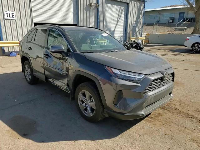 2024 Toyota RAV 4 - Image 12