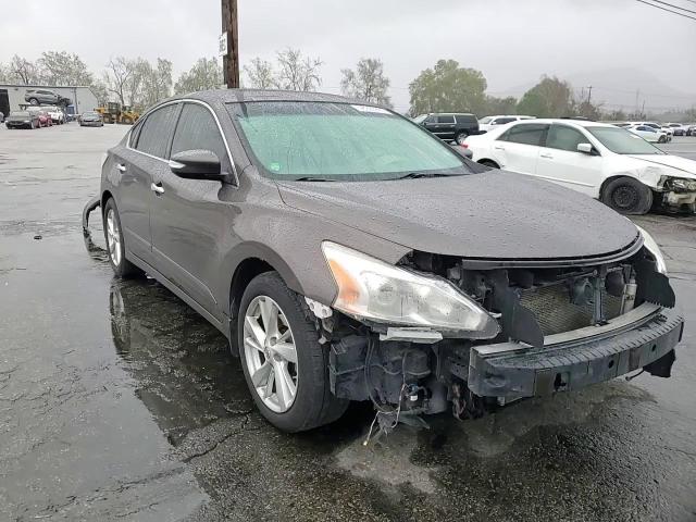 2015 Nissan Altima - Image 11