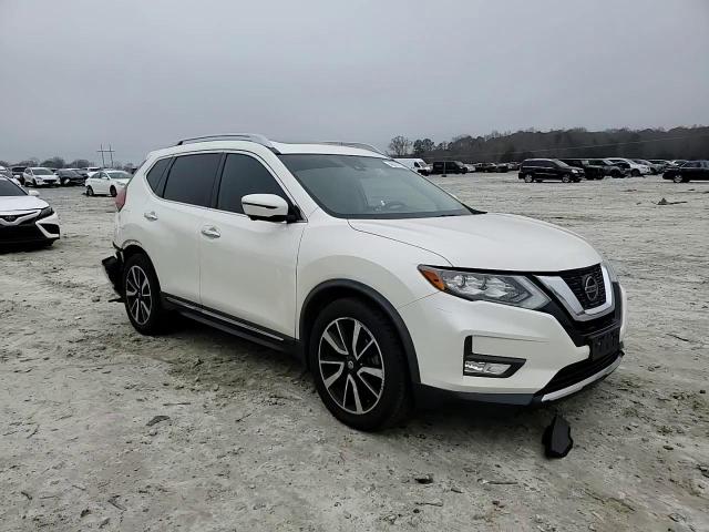 2018 Nissan Rogue - Image 12