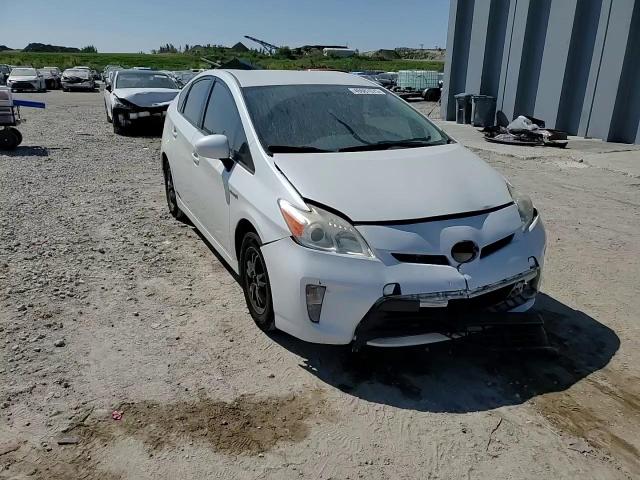 2015 Toyota Prius - Image 10