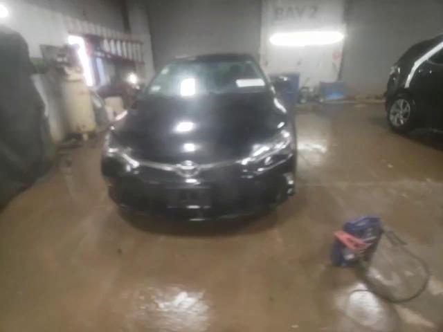 2017 Toyota Camry - Image 13