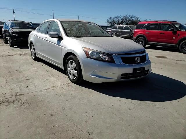 2009 Honda Accord - Image 11