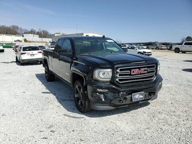 2017 GMC Sierra - Image 11