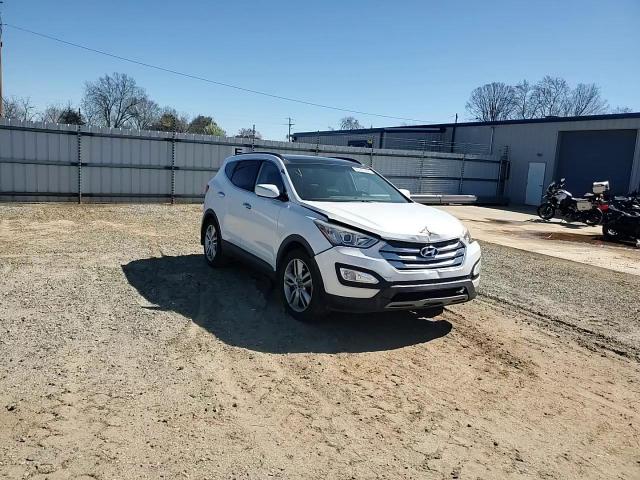 2015 Hyundai Santa Fe - Image 11