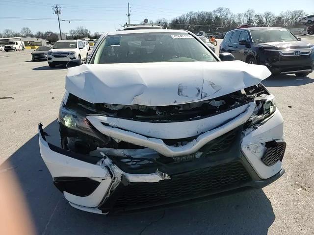 2022 Toyota Camry - Image 10