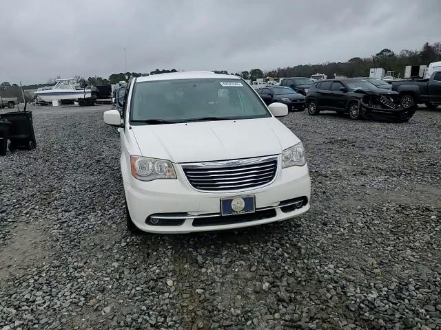2012 Chrysler Town & Country - Image 12