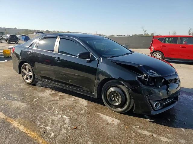 2014 Toyota Camry - Image 13