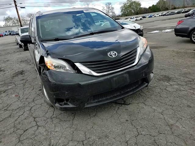 2017 Toyota Sienna Le VIN: 5TDKZ3DC7HS771343 Lot: 48996625