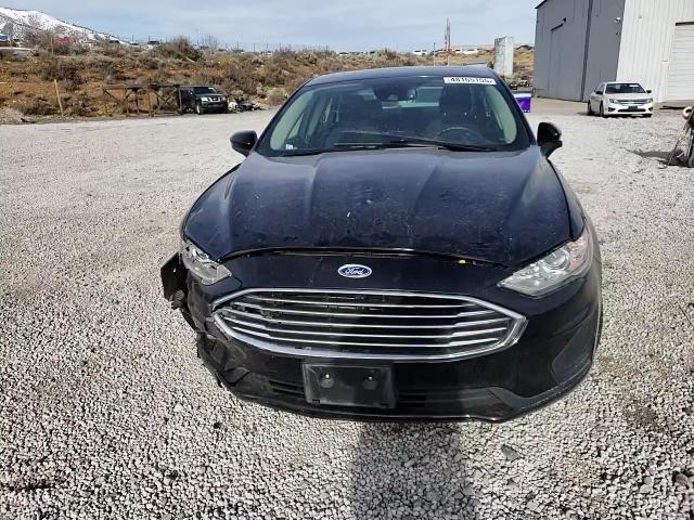 2019 Ford Fusion - Image 11