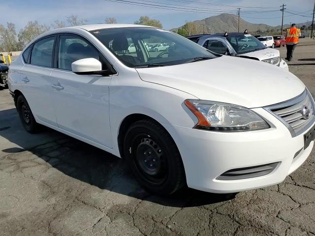 2015 Nissan Sentra - Image 11