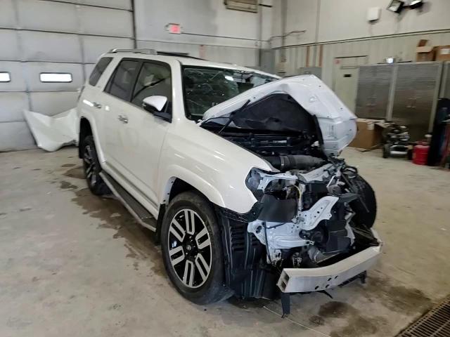 2019 Toyota 4Runner - Image 11