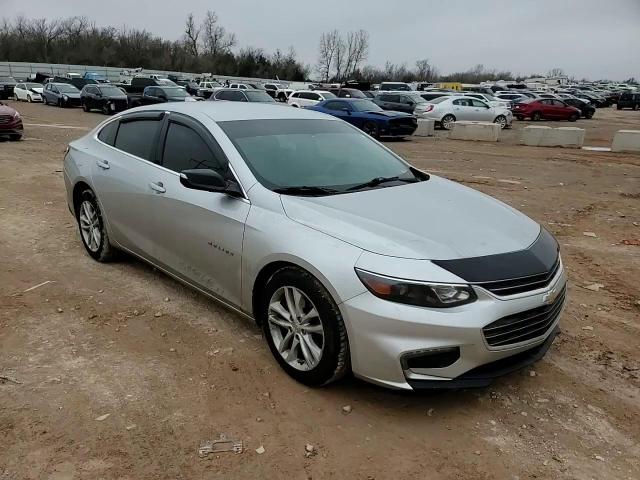 2018 Chevrolet Malibu - Image 11