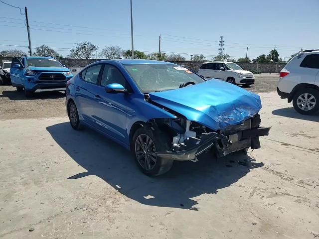 2017 Hyundai Elantra - Image 11