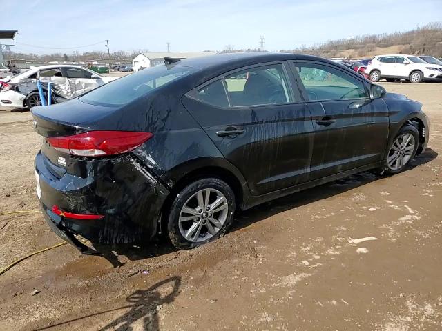 2018 Hyundai Elantra - Image 13
