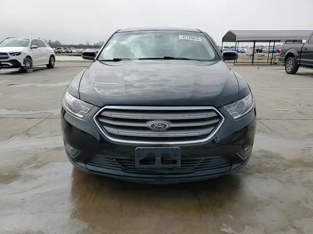 2018 Ford Taurus - Image 14