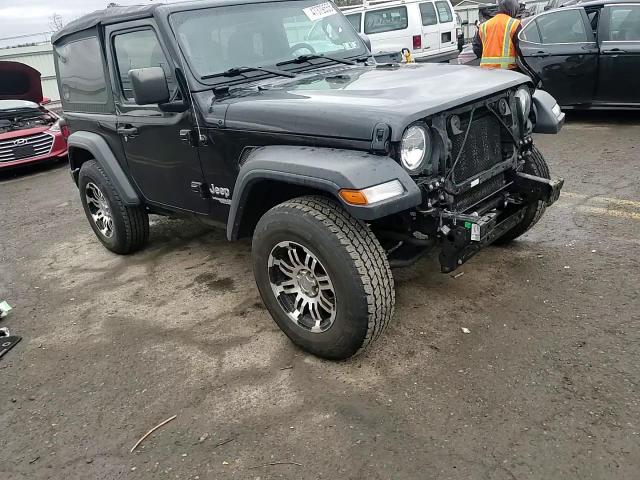 2019 Jeep Wrangler - Image 10