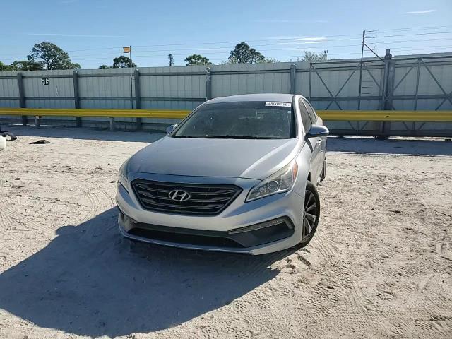 2015 Hyundai Sonata - Image 11