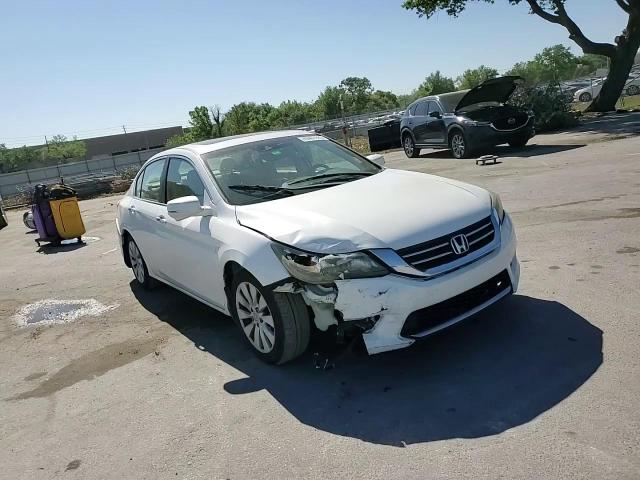 2013 Honda Accord - Image 11