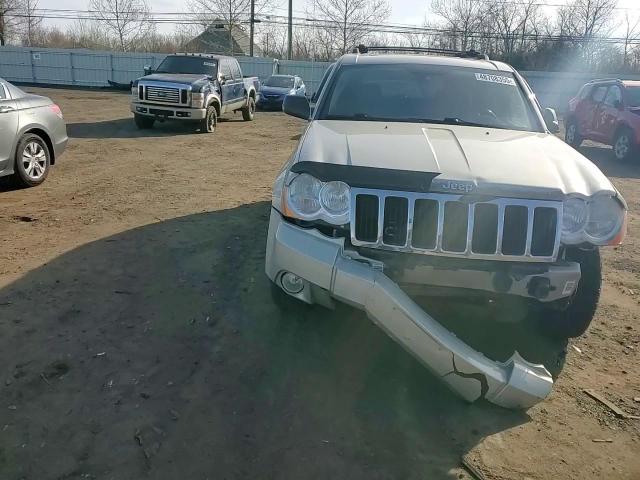 2009 Jeep Grand Cherokee - Image 10