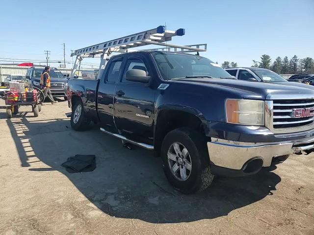 2010 GMC Sierra - Image 10