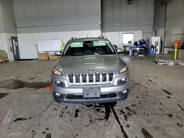 2016 Jeep Grand Cherokee - Image 12