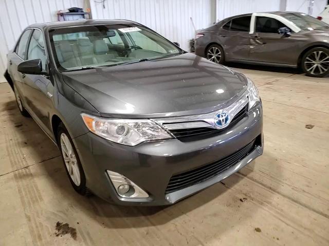 2012 Toyota Camry - Image 13