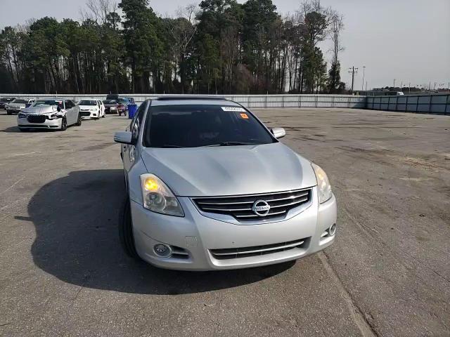 2012 Nissan Altima - Image 11