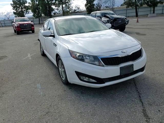 2013 Kia Optima - Image 11