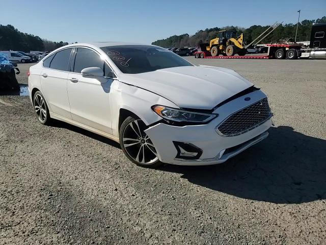 2019 Ford Fusion - Image 11