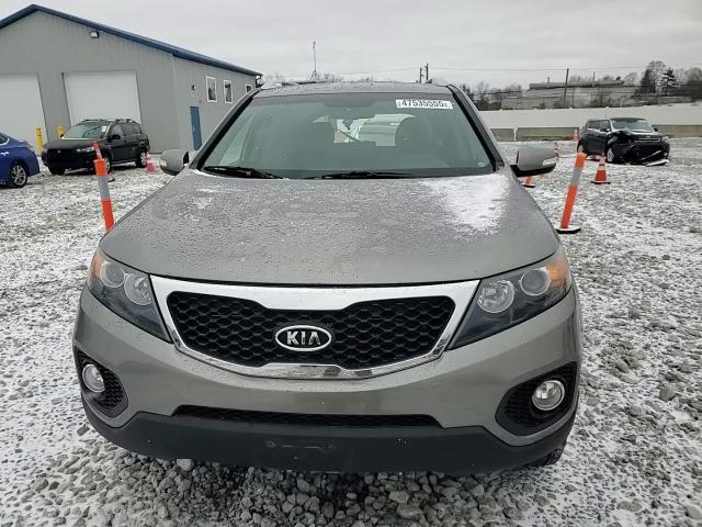 2013 Kia Sorento - Image 12