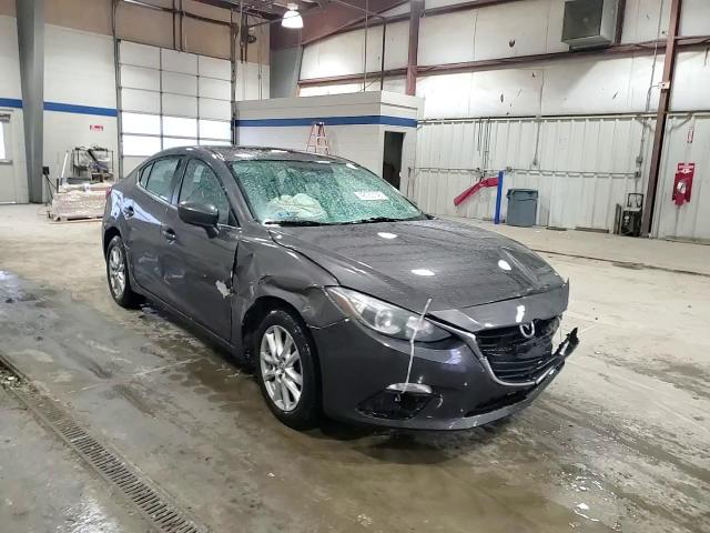 2016 Mazda 3 - Image 10