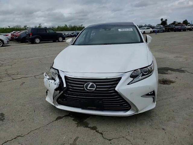 2016 Lexus ES - Image 10