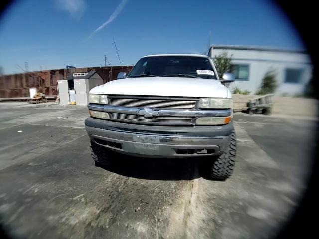 2001 Chevrolet Silverado - Image 11