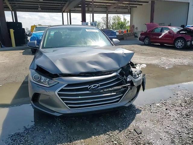 2018 Hyundai Elantra - Image 13
