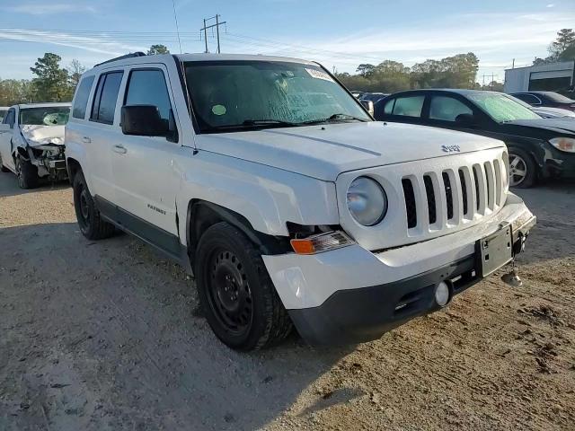2016 Jeep Liberty (Patriot) - Image 10